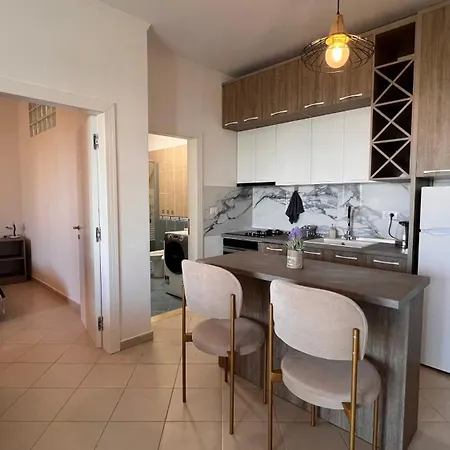 Garden Apartment *